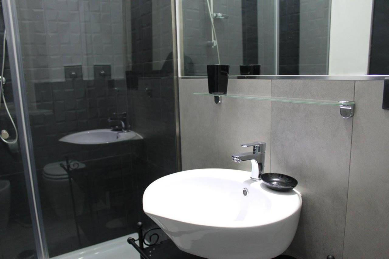 Lazy Gio Guest House Rome Bagian luar foto